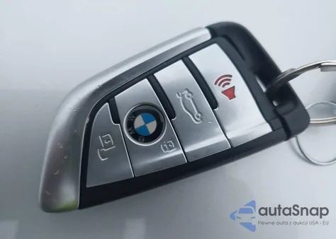 2021 BMW X5 xDrive40I z USA, uszkodzony, nr VIN 5UXCR6C00M9F52036